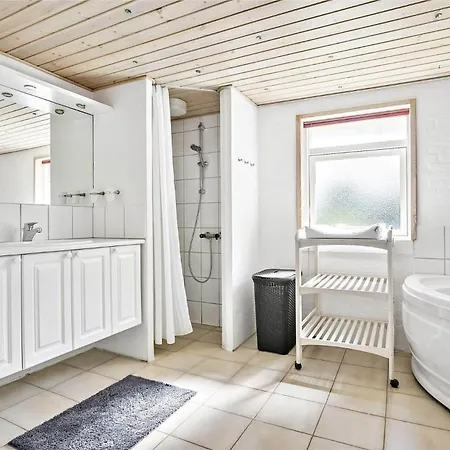 Tv1323-bindslev-haren-19 بيت للعطل